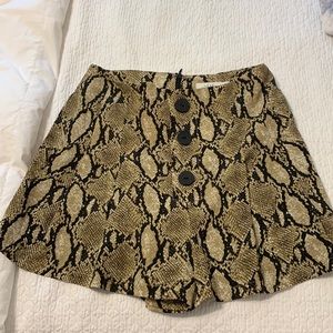 High waisted printed short